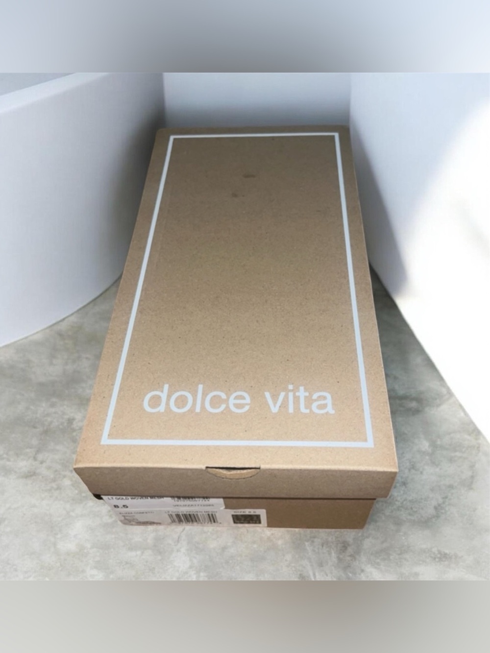 Dolce Vita tan box